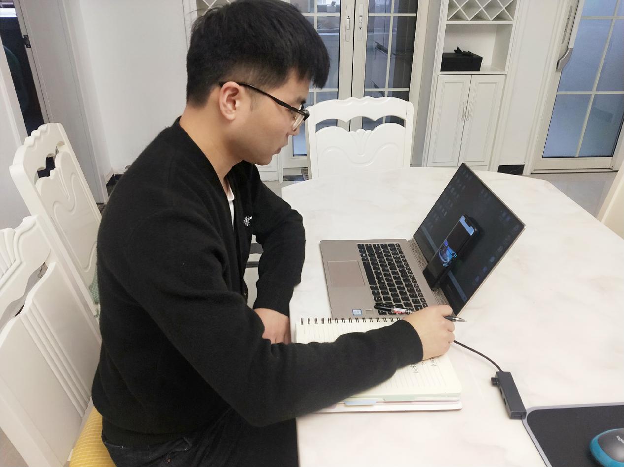 2018级辅导员于传洁